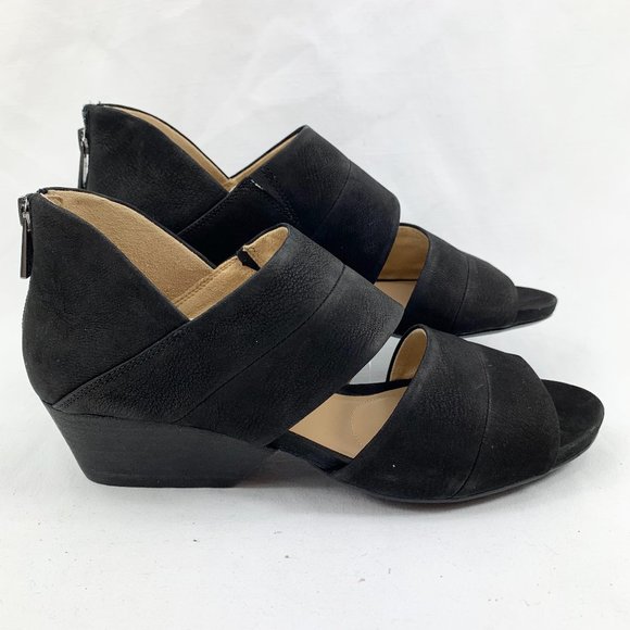 naturalizer leather sandals